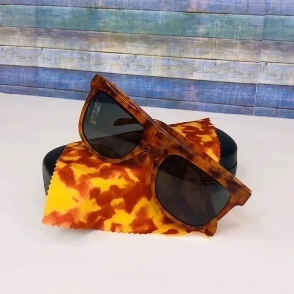 KOMONO Bennet Caramel Demi Sunglasses (NEW)